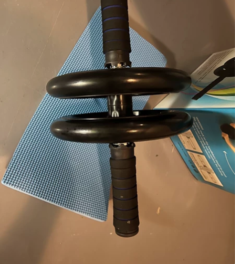 健腹轮带刹车，含跪垫，全新，电商不做了，剩...