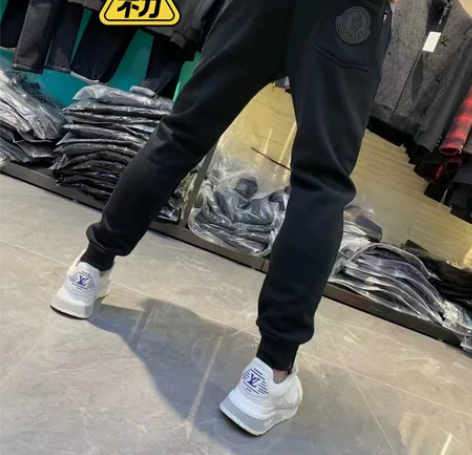 高端秋冬款运动休闲长裤男加绒小脚收口卫裤韩...