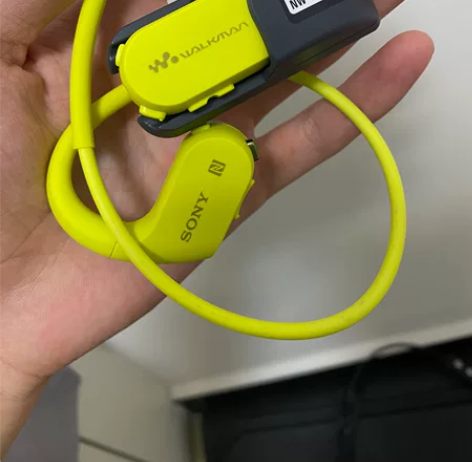 游泳耳机索尼NW-ws623 感兴趣的话点...