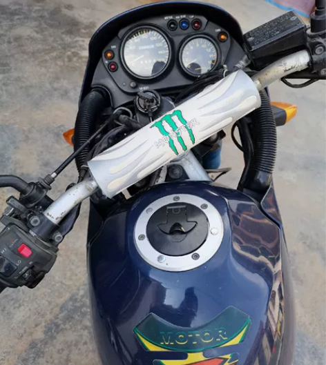 川崎kle异步双缸250越野拉力摩托车，刹...