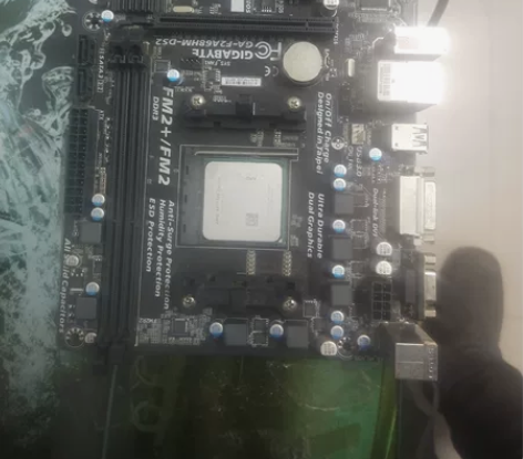 a8  7500apu加技嘉a68FM2b...