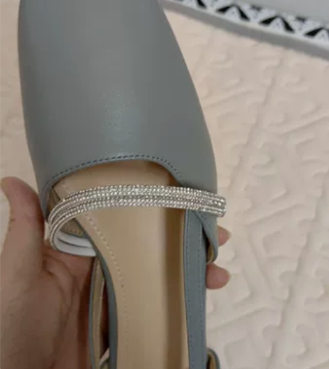 全新单鞋37码，一时头脑发热买了，现在又不...