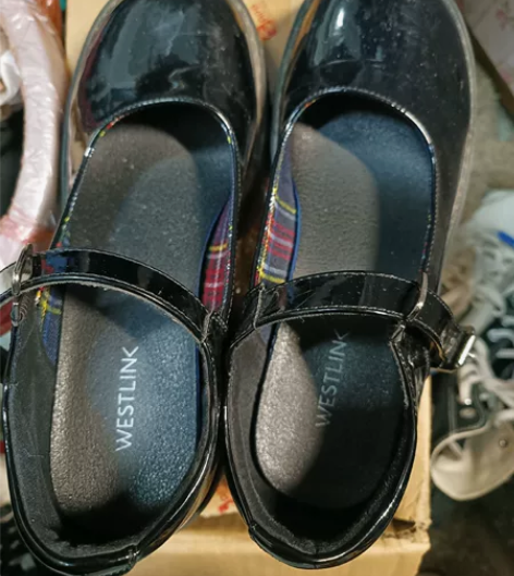 西遇玛丽珍鞋 37 感兴趣的话点“我想要”...