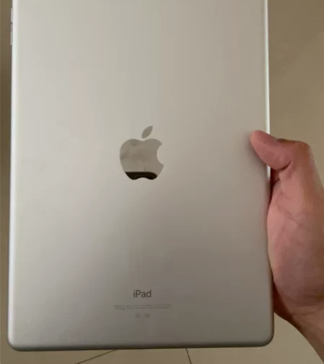ipad六代，银白色，128g，个人一手，...