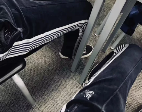 老夫子 needles 蓝丝绒 蝴蝶刺绣长...