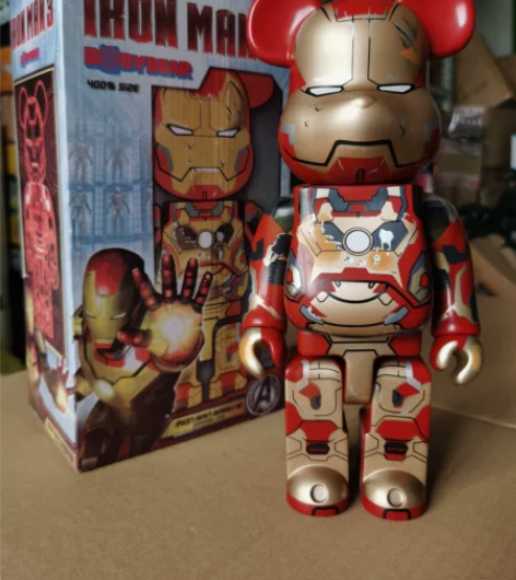 400% bearbrick暴力熊战损钢铁...