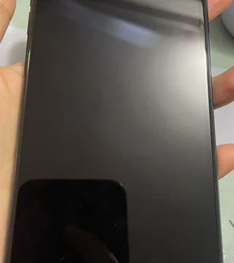 自用美版256G，11pro max墨绿，...