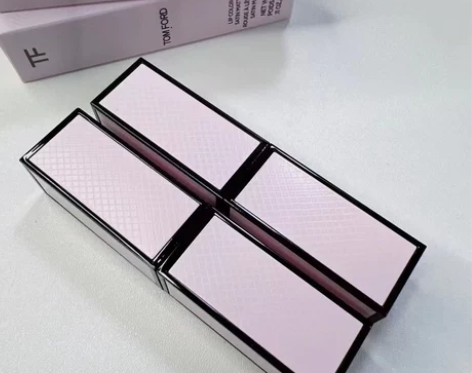 TF粉细管口红 色号:26，52