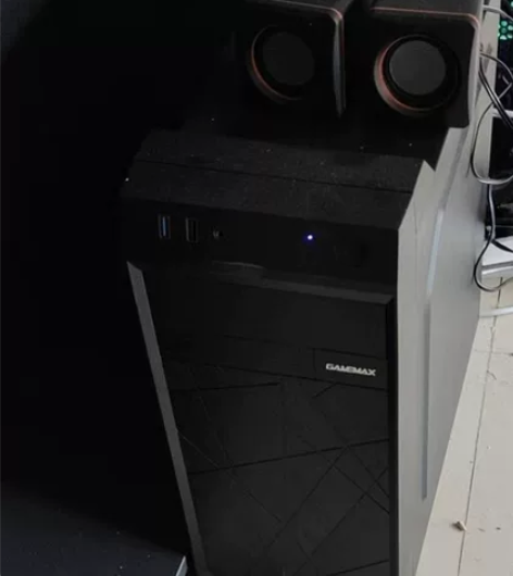 华硕台式机 基本全新 刚买了一个月不到 零...