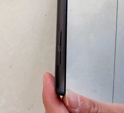 自用ipad 2019 128g 只用来追...