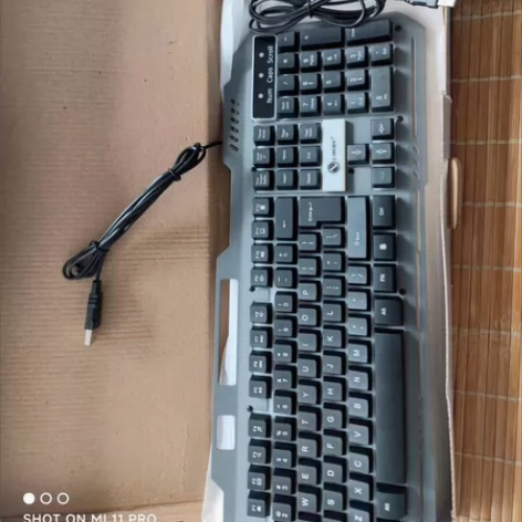 【特价】电竞机械手感游戏键盘鼠标套装台式机...