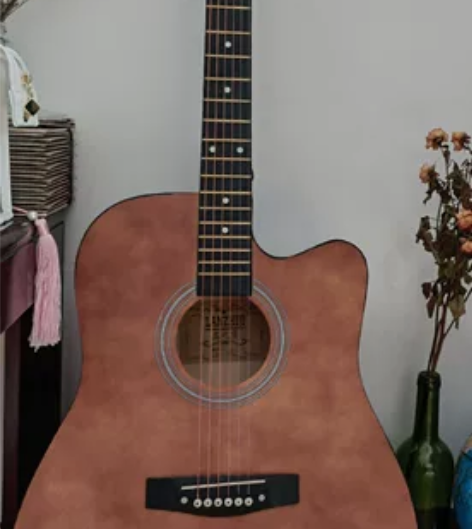 吉他，买来一直闲置，想想不可能学了， 感兴...