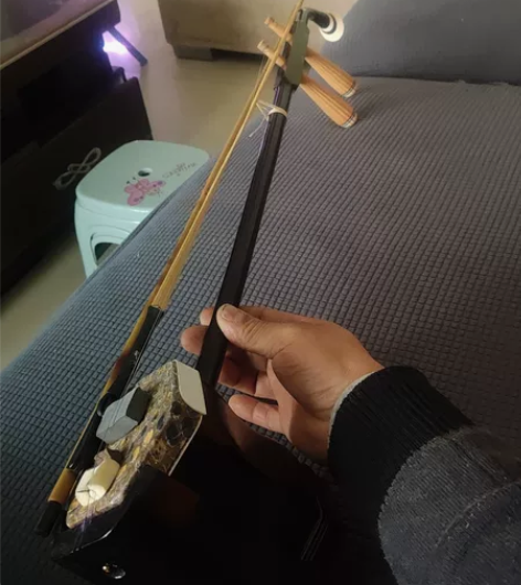 精品二胡，9.9新，转给会玩的亲！ 感兴趣...