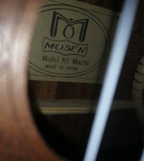 出尤克里里 基本全新,没弹过,没调过弦都是...