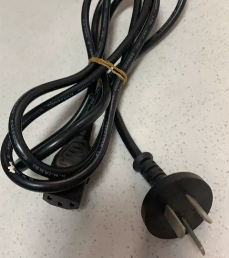 闲置电脑电源线，限自提 感兴趣的话点“我想...