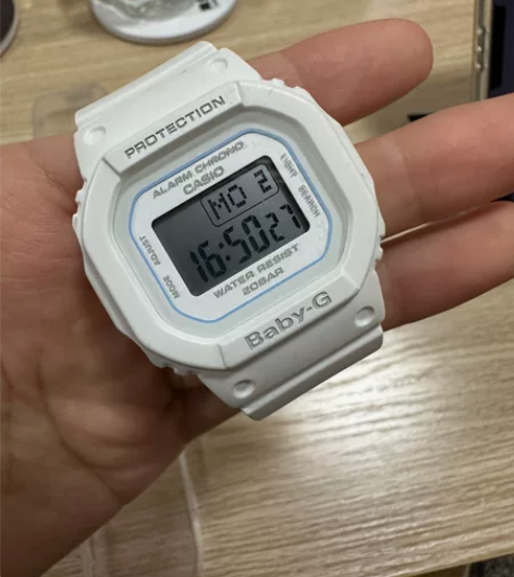 casio 卡西欧 白色数字款 感兴趣的话...
