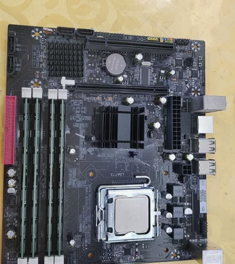 （三件套）E5420，8G，配套主板。此主...