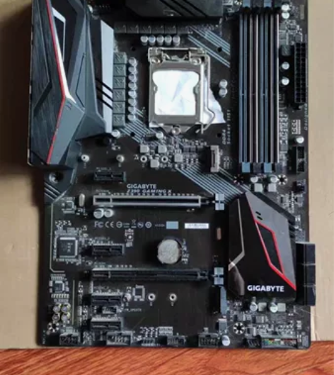 技嘉Z390 GAMINGX  成色实物图...