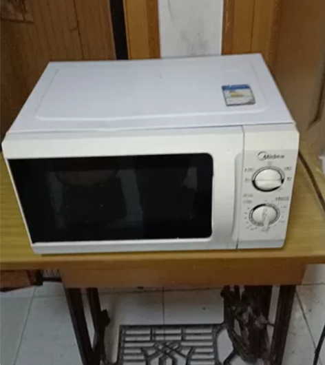 美的微波炉750w 拆迁搬家，同城转让，精...
