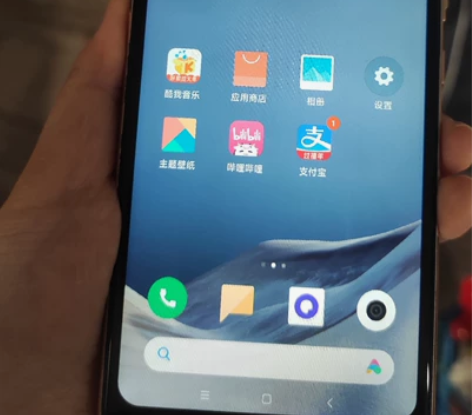 小米8se 6+128g 换过屏幕个和电池...