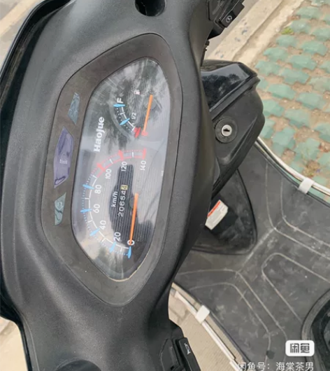 13年豪爵摩托车，灯亮表走，大冬天一下着火...