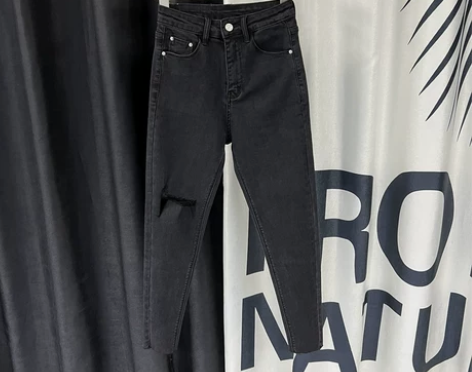 黑色高腰破洞牛仔小脚裤女夏新款高腰显瘦弹力...