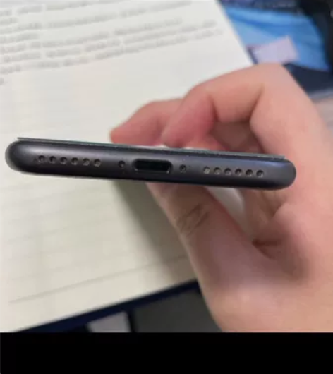 苹果8国行64G无拆无修什么都没换过 系统...