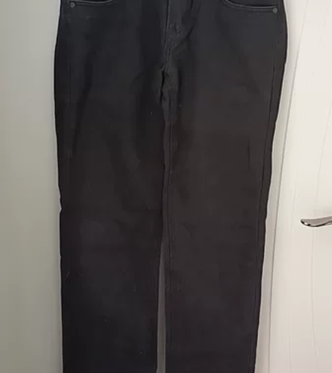 真维斯黑色牛仔裤，尺寸看标，裤长102，可...