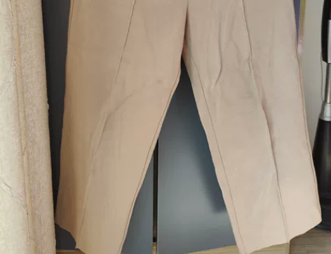 大菇自制秋冬毛呢阔腿裤 面料比较厚，卡其色...