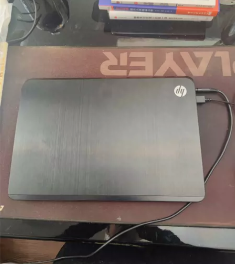 本人芝麻分819分，信用佳，惠普ENVY4...