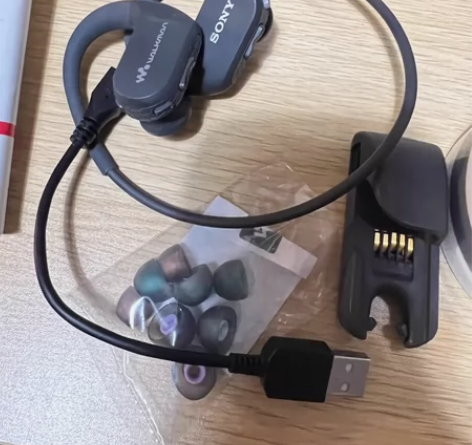 Sony/索尼 NW-WS413 无线游泳...