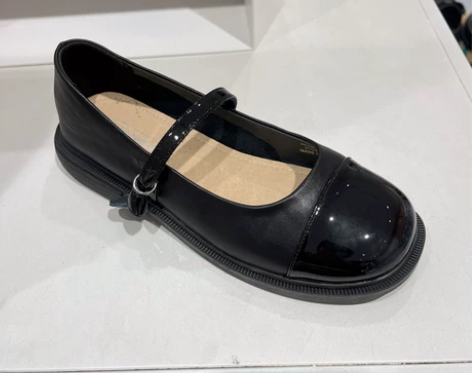 2022秋季热风复古小香风一字拼色单鞋法式...