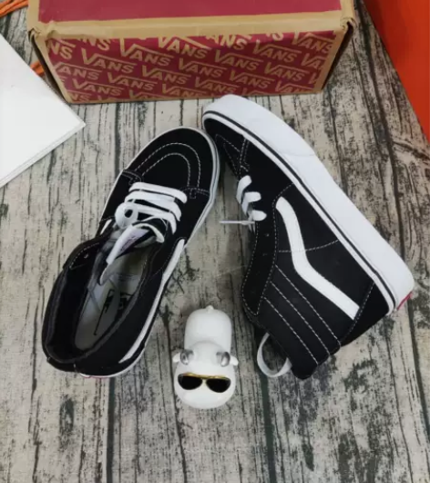 微瑕捡漏34码Vans童鞋板鞋黑色vn0a...