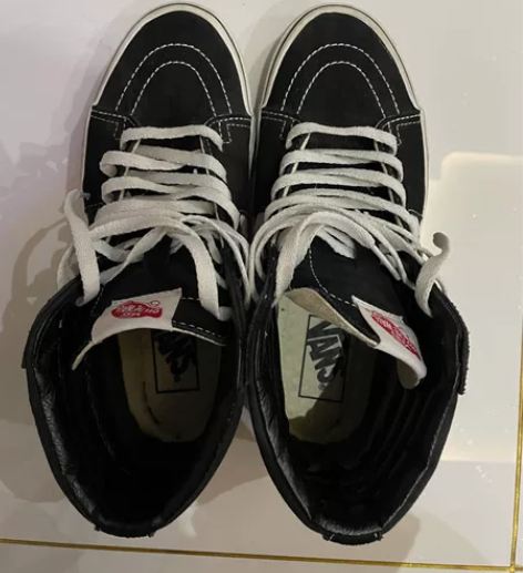 Vans黑色高帮板鞋，唐山万达Vans专卖...