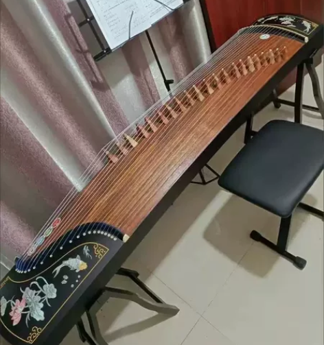 个人闲置!163cm标准古筝原价5200的...