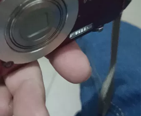 卡西欧数码相机，不知道啥型号，里面有一张1...