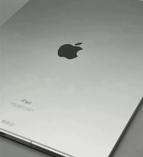 苹果21款iPad Pro，M1芯片，11...
