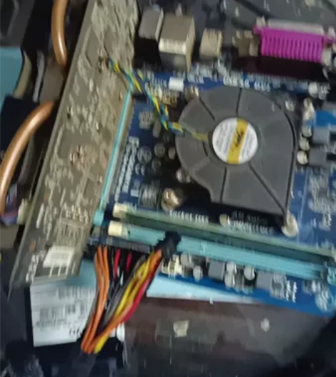 技嘉b75主板，拆机配件，正常使用，测试见...