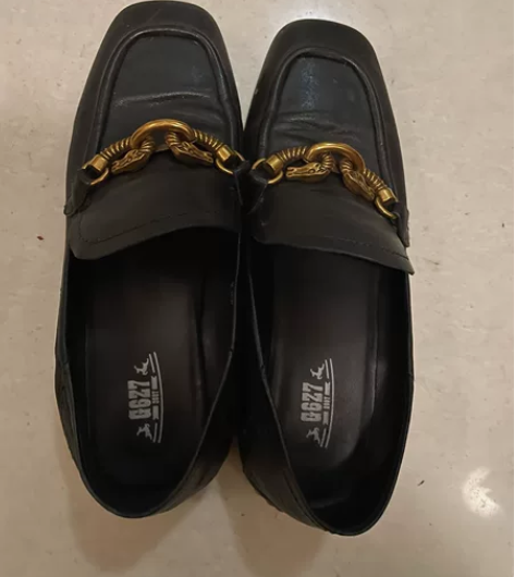 真皮单鞋 感兴趣的话点“我想要”和我私聊吧～