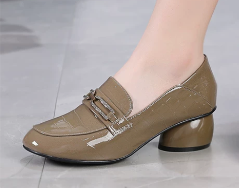 头层牛皮单鞋女圆头粗跟中跟真皮乐福软底软皮...