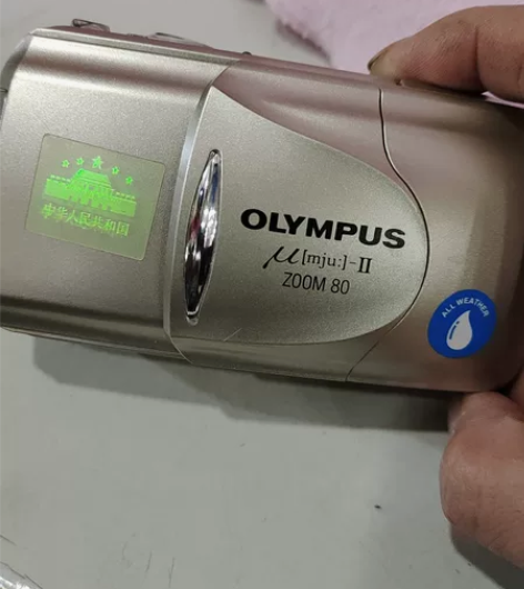 OLYMPUS相机八九成新，外观轻微划痕，...