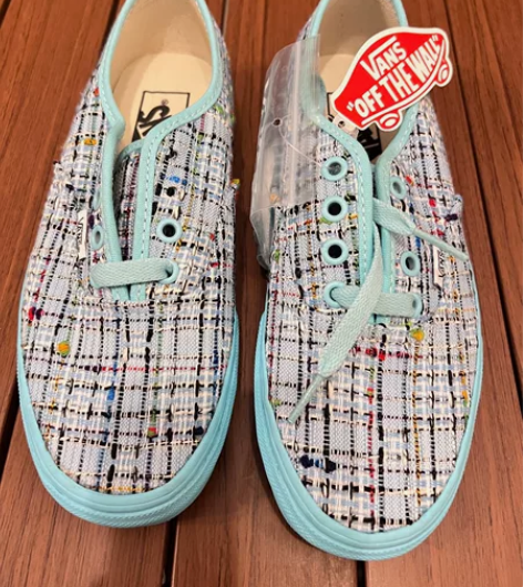 Vans女士小香风帆布鞋，尺码：36/36...