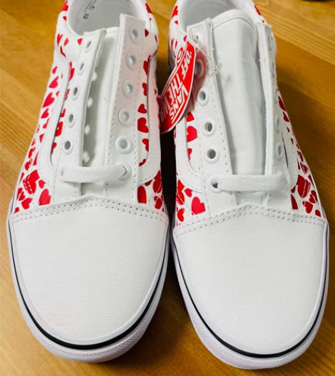 包邮全新正品微瑕VANS范斯女款情人节爱心...