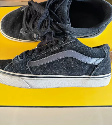 天猫购入  Vans板鞋翻毛皮材质 绝对正...
