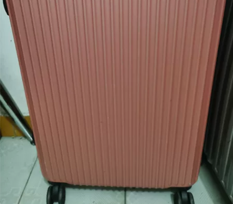 24寸行旅箱。宝安37区。自提 感兴趣的话...