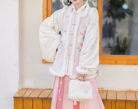 池夏花间事·花月兔明制比甲加绒短袄马面裙原...