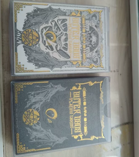 两幅均拆但仅开扇,封口贴有保存,诸神的牌局...