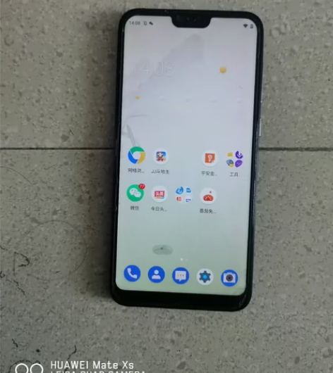 诺基亚x6，6＋64 京东买的。屏幕完好，...