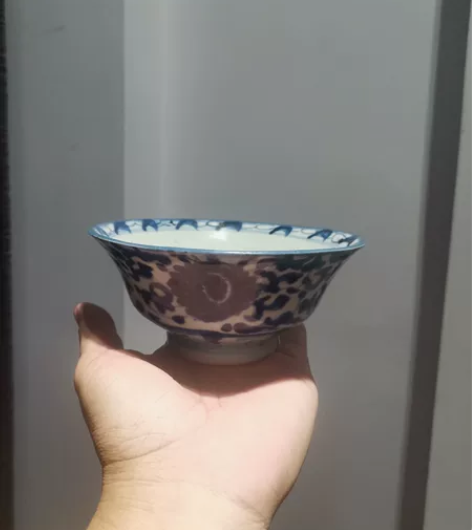 清代青花瓷茶碗,包老包真 感兴趣的话点“我...