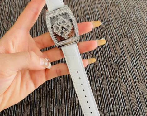 DAVENA蒂玮娜时来运转扑克女神手表女满...